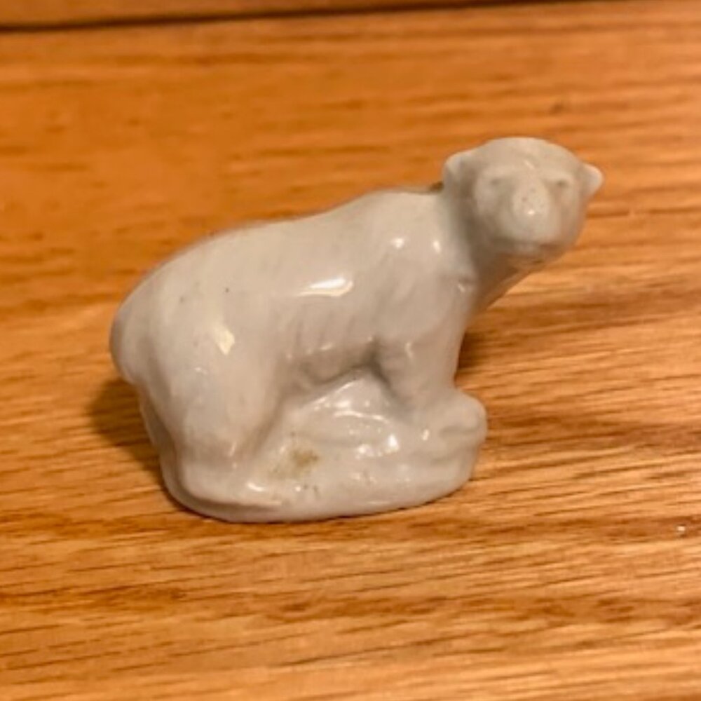 Polar Bear figurine Wade Whimsies whimsy England